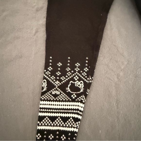 Torrid Hello Kitty Leggings - Picture 3 of 4